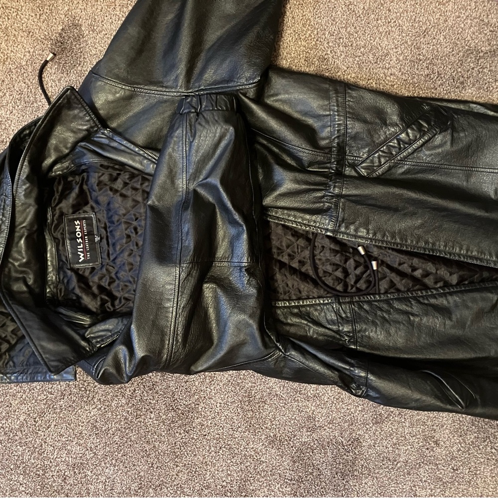 Wilson’s the leather experts XL hoodie